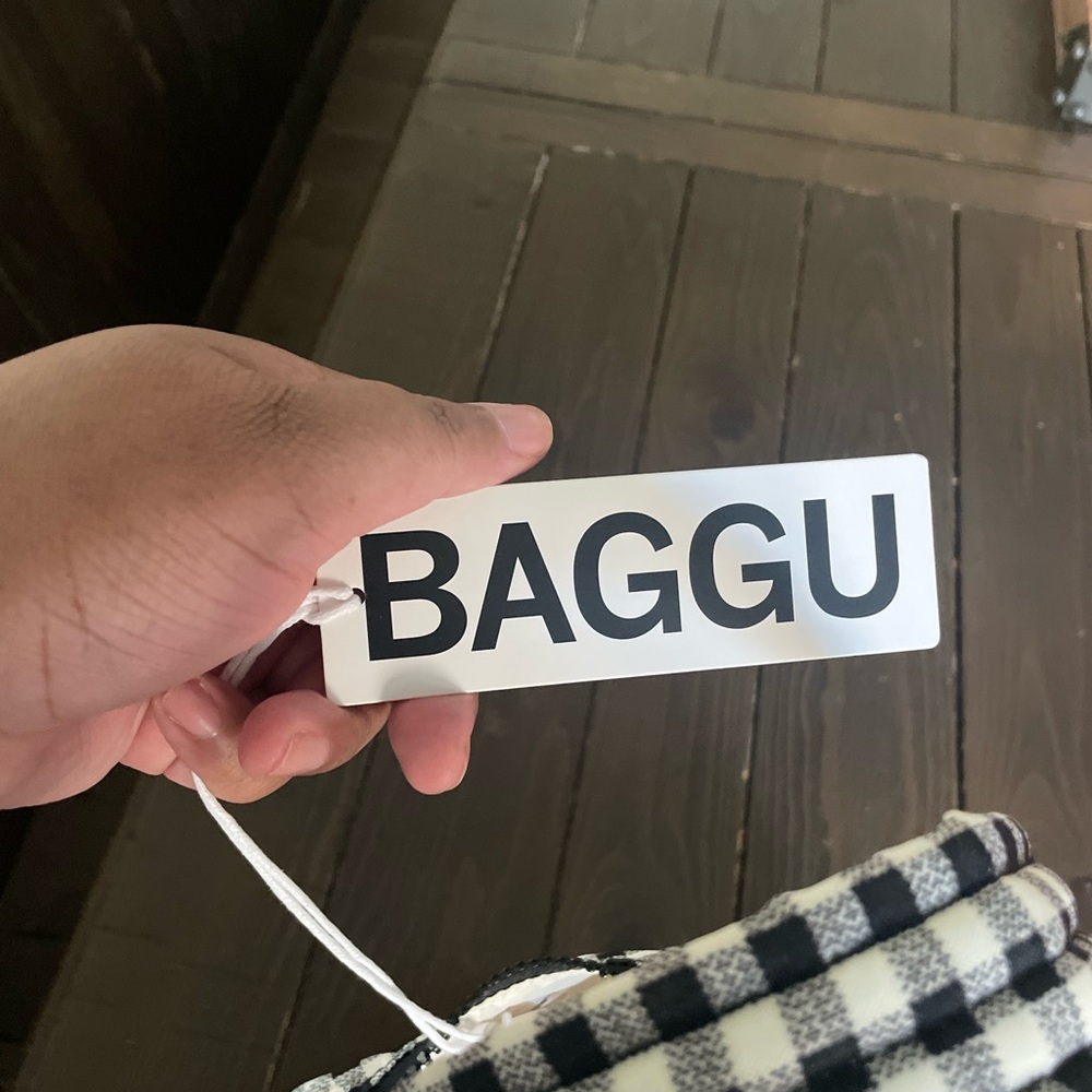BAGGU Black & White Gingham Mini Nylon shoulder Bag - Picture 7 of 8
